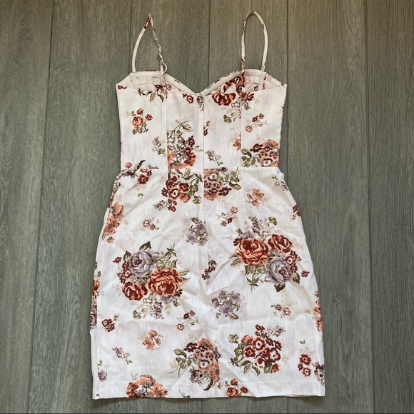 Floral print mini linen dress - Picture 14 of 16